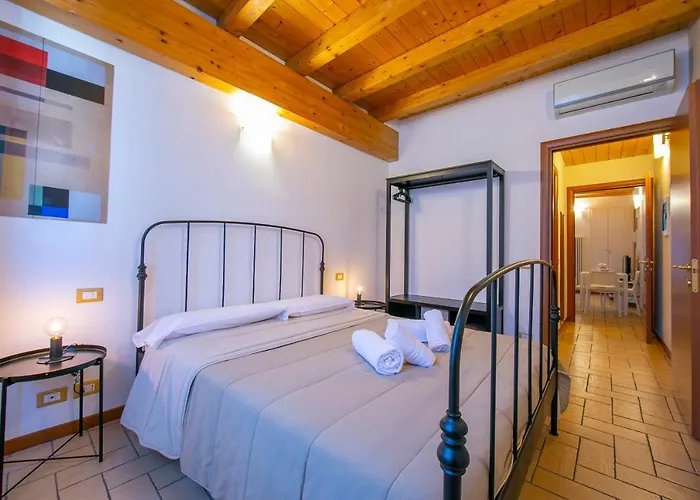 Le Stanze Del 3* Комо